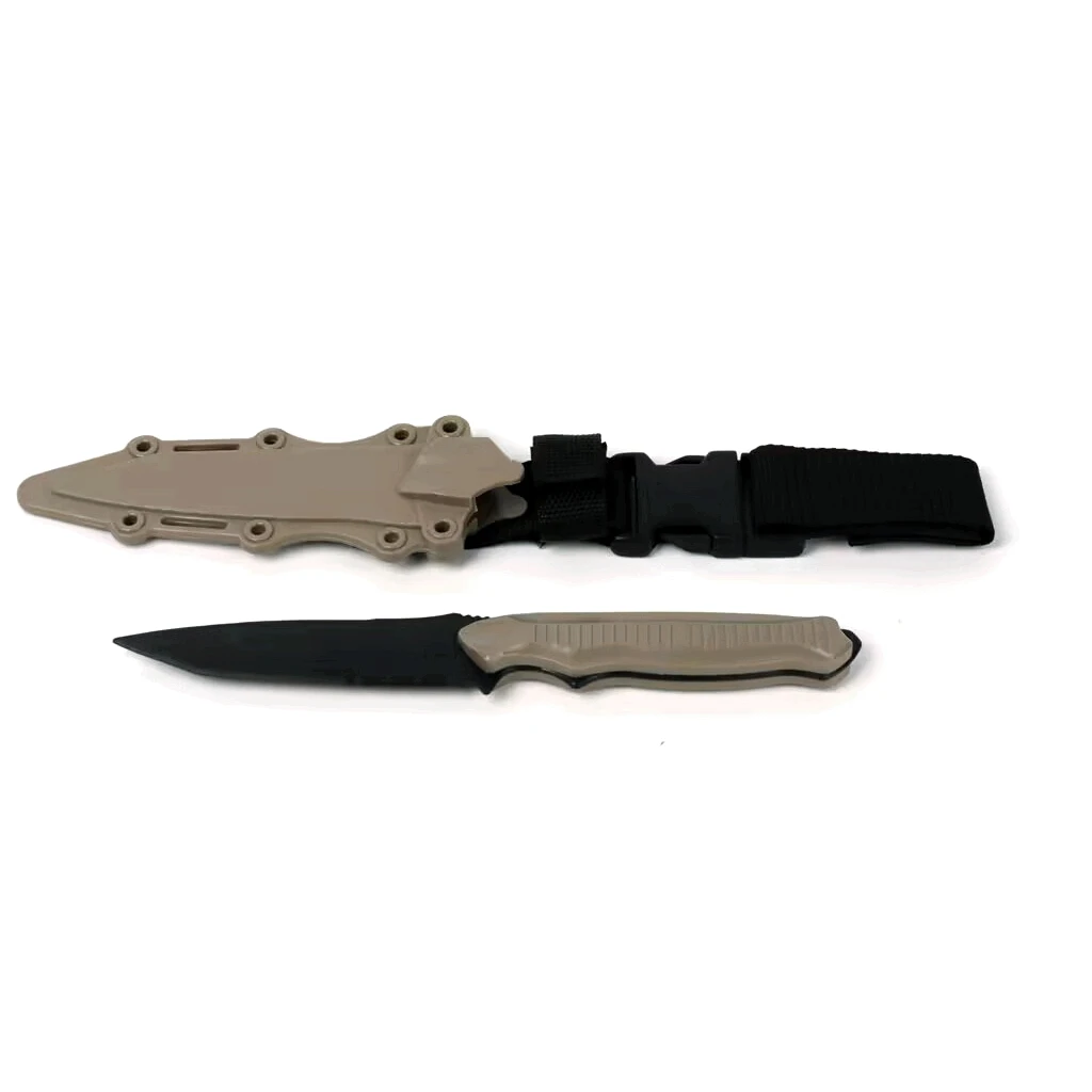 Couteau en caoutchouc modèle M - Outdoor Camping Toys avis et prix